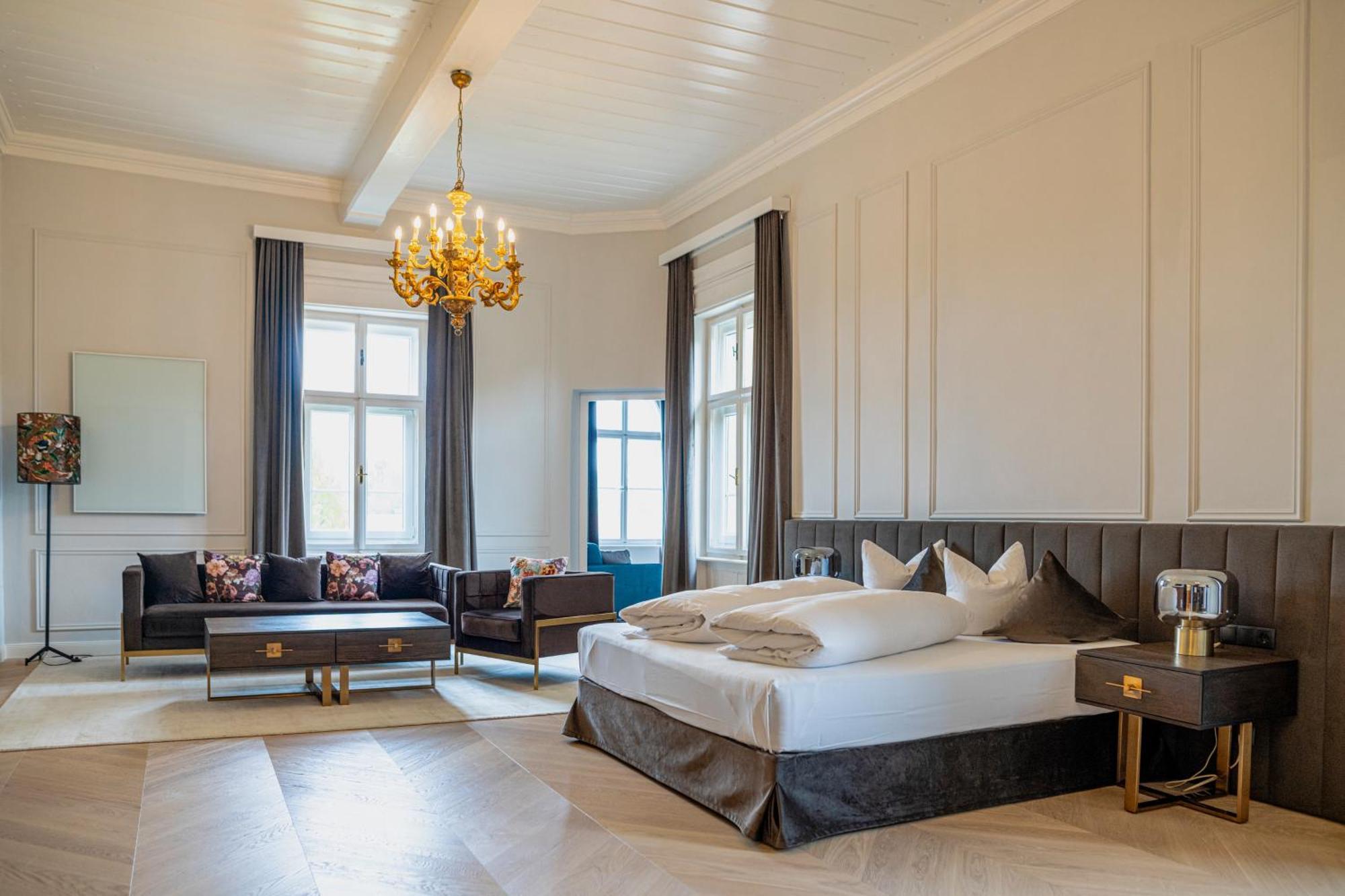 Georgi Schloss - Boutique Hotel Ehrenhausen Zewnętrze zdjęcie